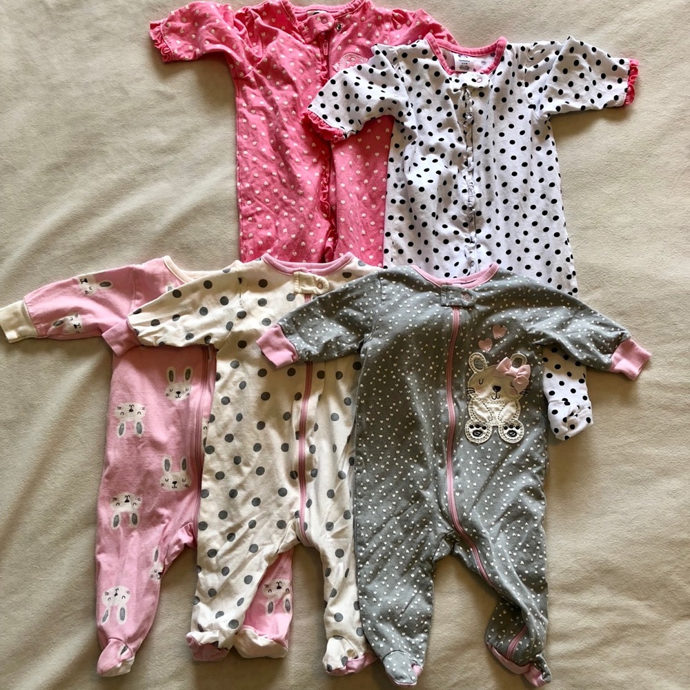 Gerber Baby Girl Sleep n play 0-3 months